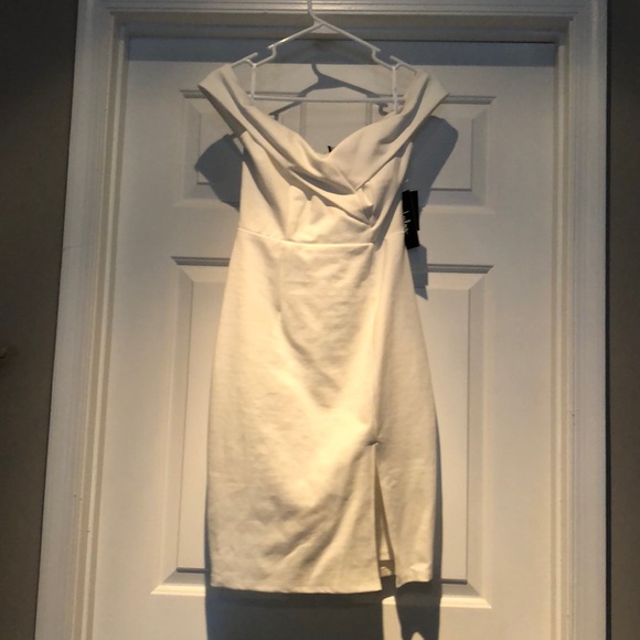 NWT Lulus white off the shoulder dress - Picture 2 of 4